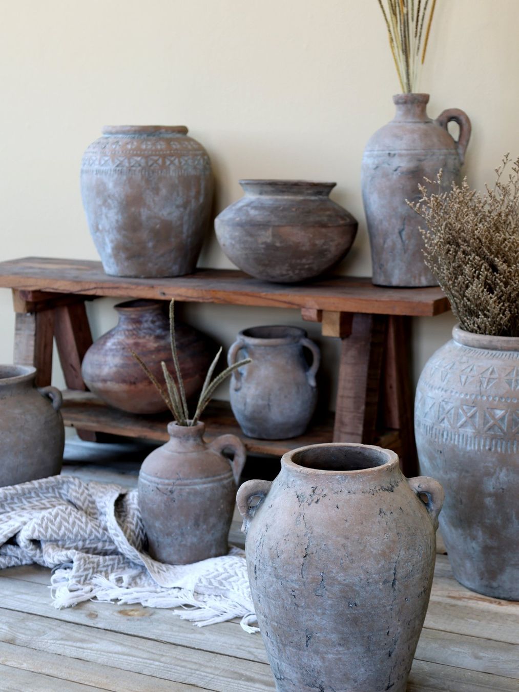 Blumentöpfe: Terracotta Topf mit Henkel von Chic Antique – Neu und originalverpackt aus Innertkirchen von Glatthard-Interior