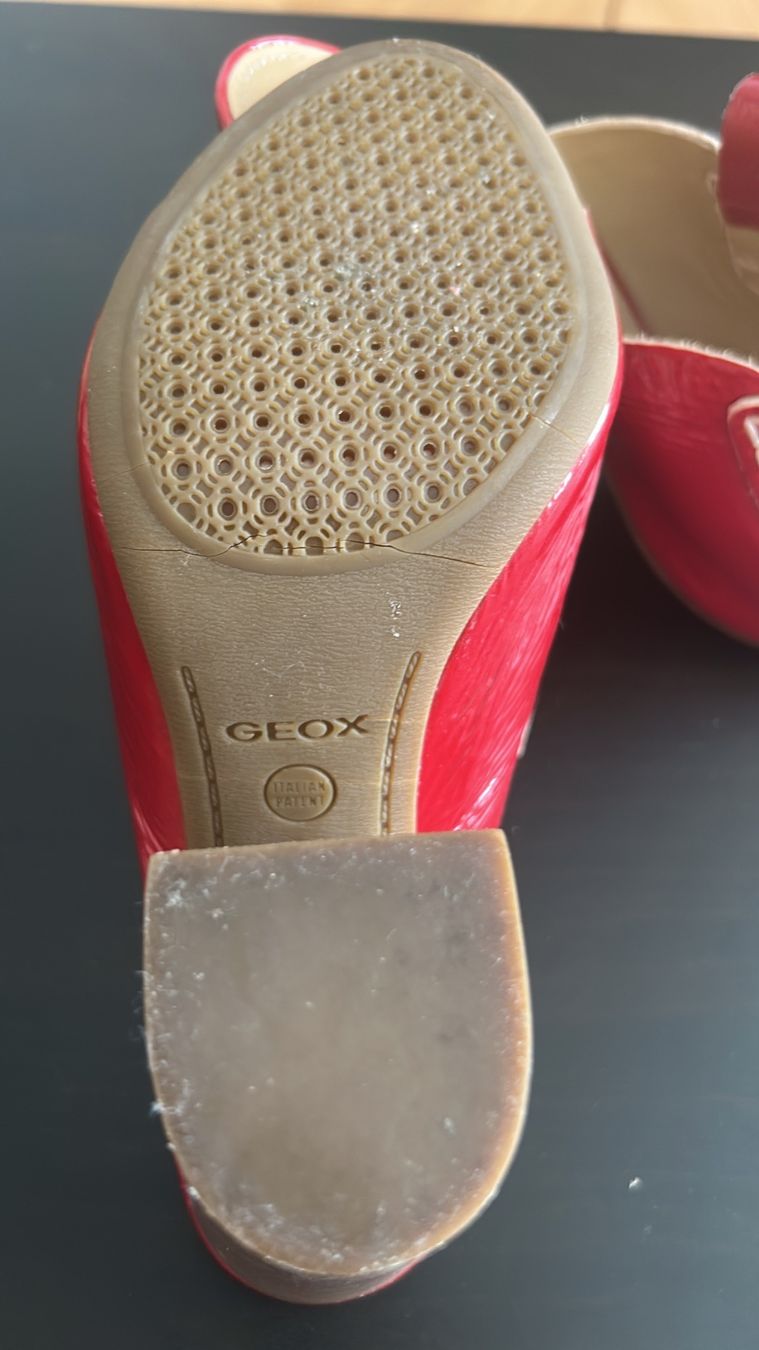 Geox Scarpe da donna: Sandales Geox Patrick Cox rouges taille 38 – Usato da Fribourg venduto da Ricardo_1.7 4