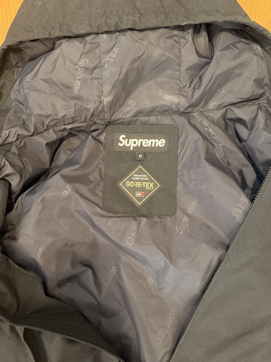 Vestes: Supreme Gore-Tex Jacket Black Size M Used – D'occasion à Hünenberg See par jad_d6xp 4