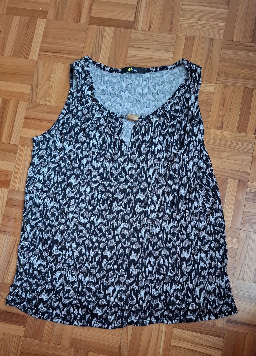 Top: Top Mim/ Top Mim – Nuovo (secondo la descrizione) da Moutier venduto da antols2155