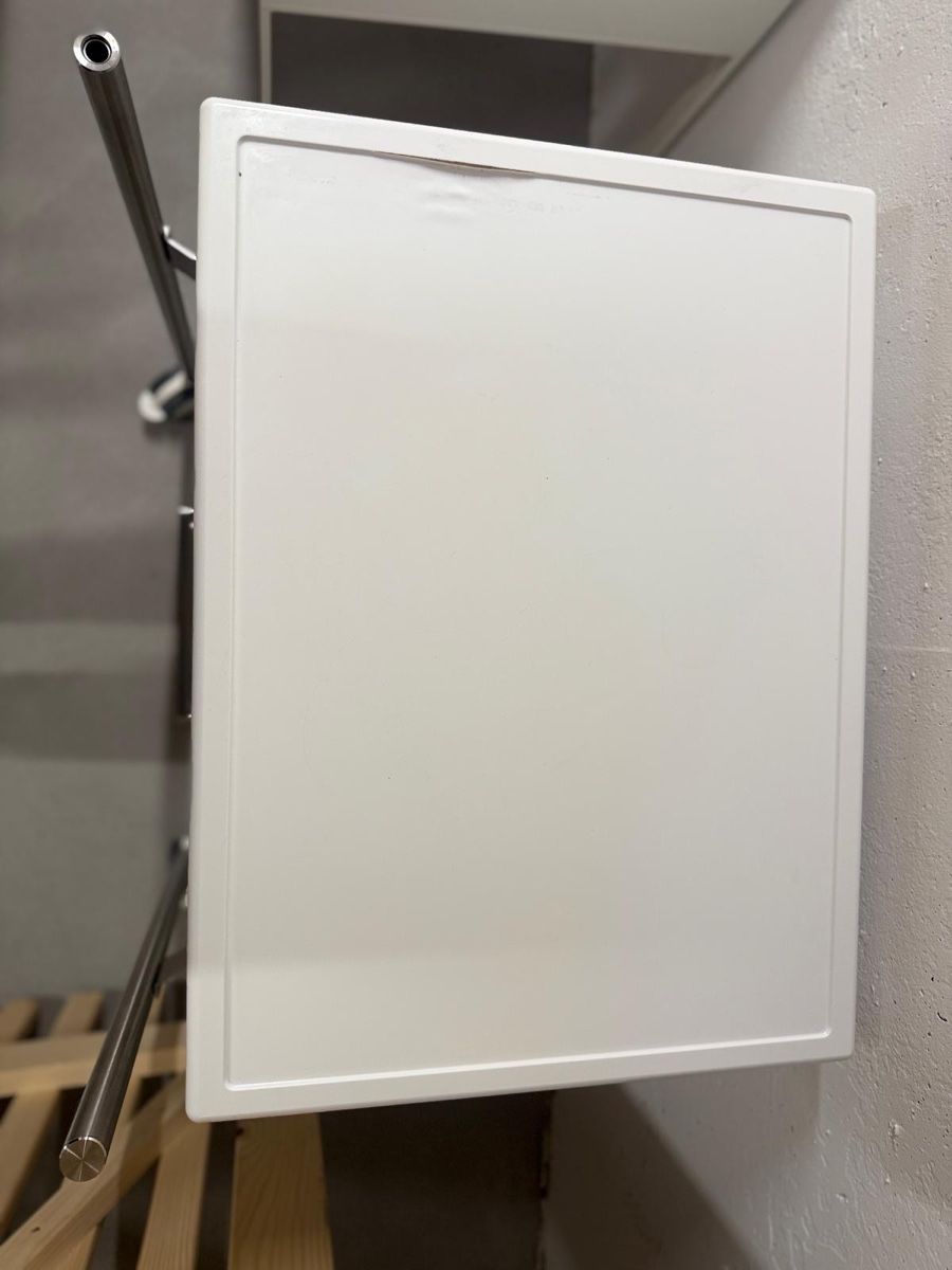 Banconi: Praktischer Rollcontainer/Kommode in Weiss mit 3 Schubladen – Usato da Ebikon venduto da lop_jbb6 1