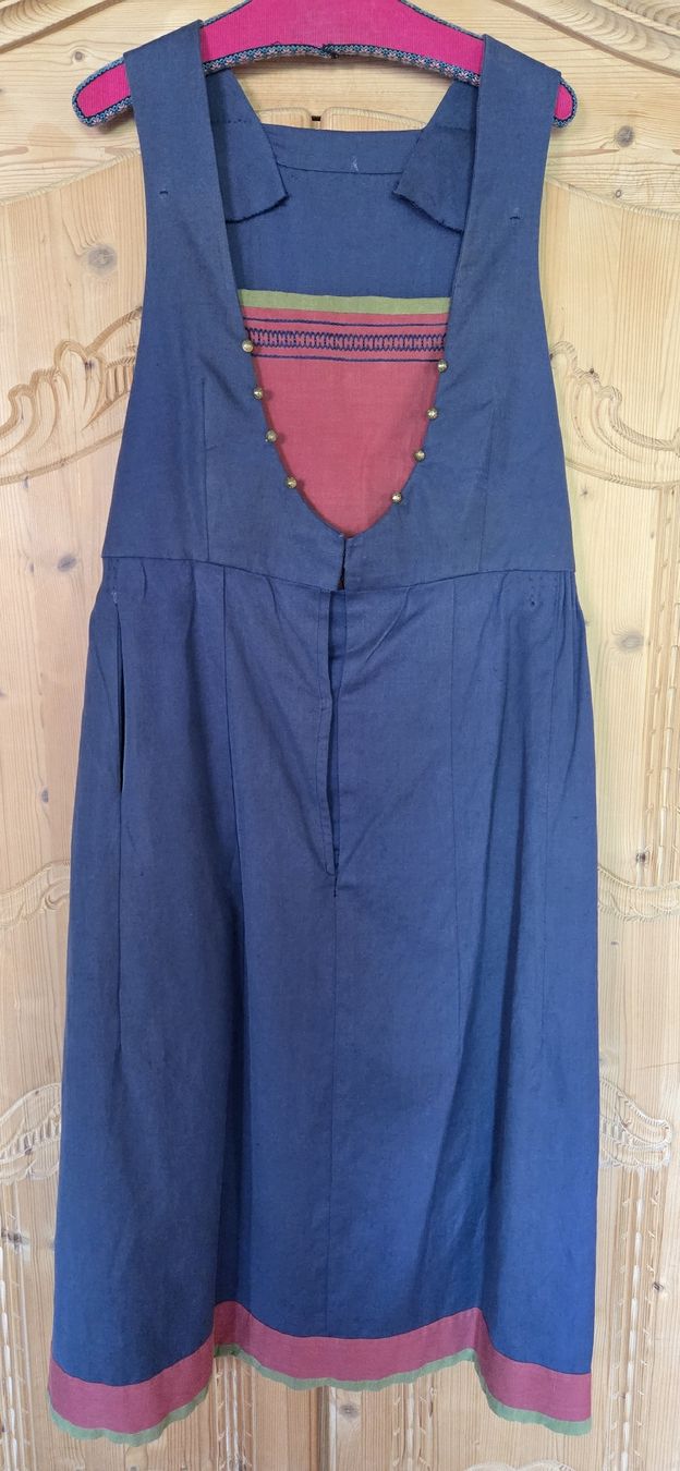 Kleiderpakete: Tracht – Gebraucht aus Ehrendingen von Sonne36 3