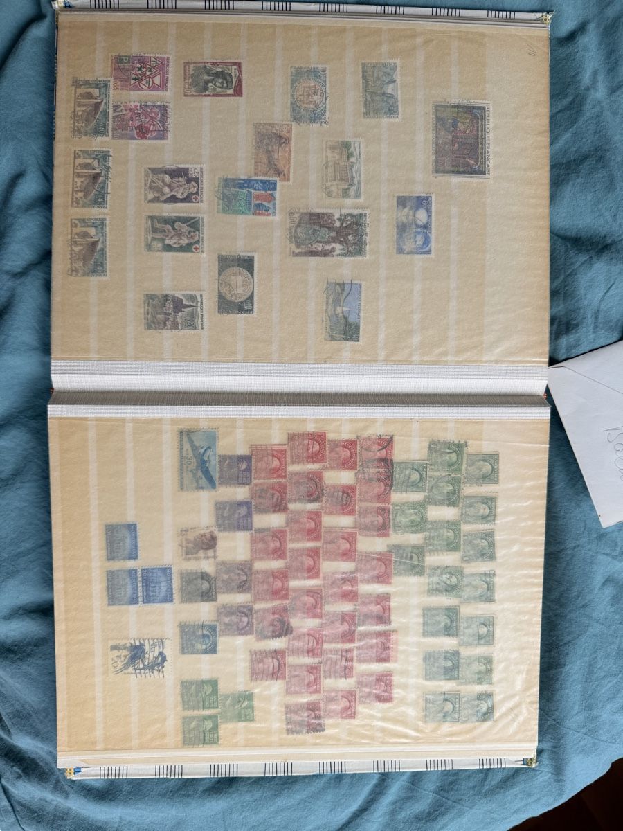Tous les timbres: Briefmarkensammlung – D'occasion à Bern par DrGreenthumb7 8