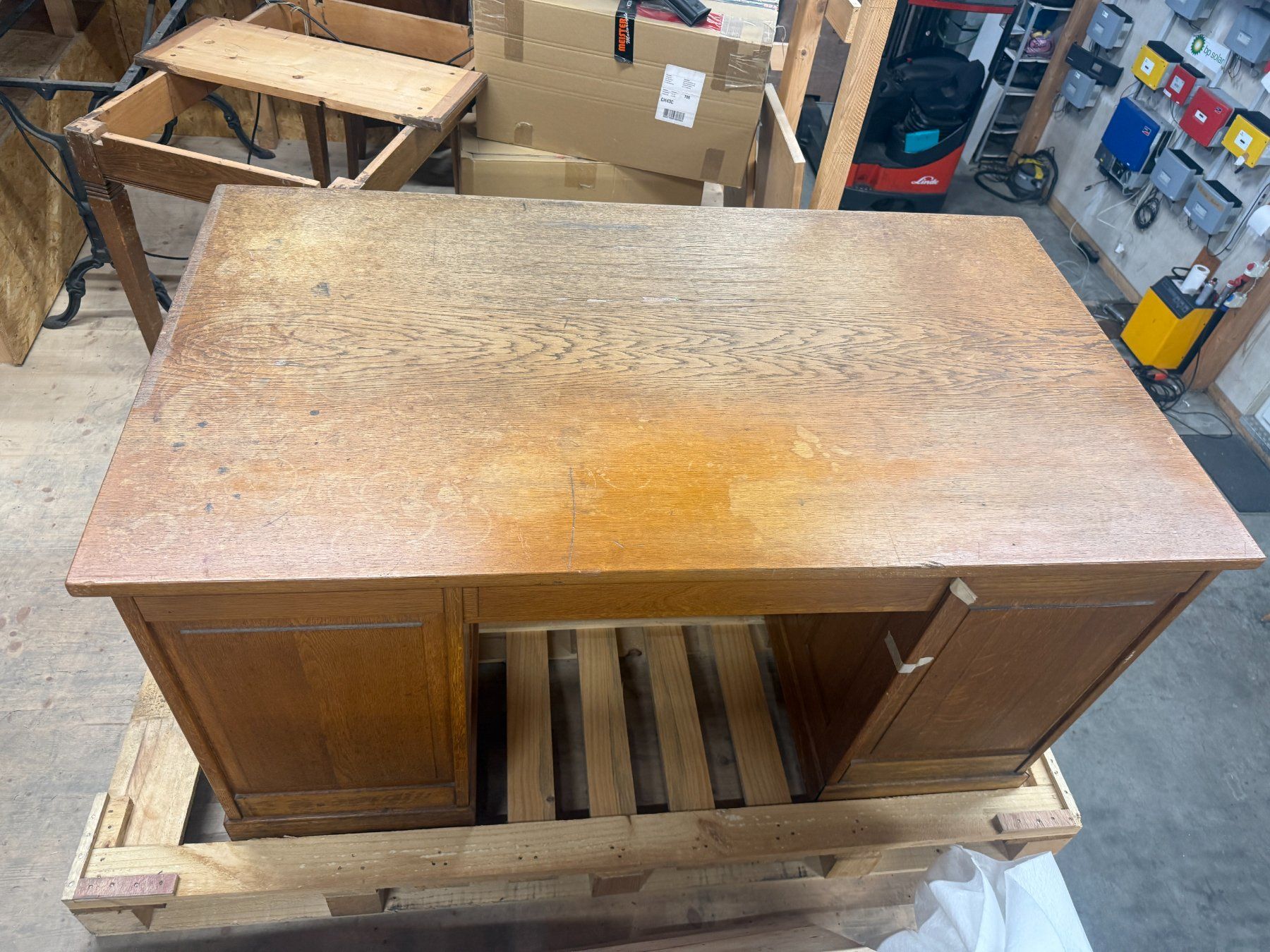 Scrivanie: Doppelpedestal Schreibtisch – Usato da Oberdorf BL venduto da sonne027 2