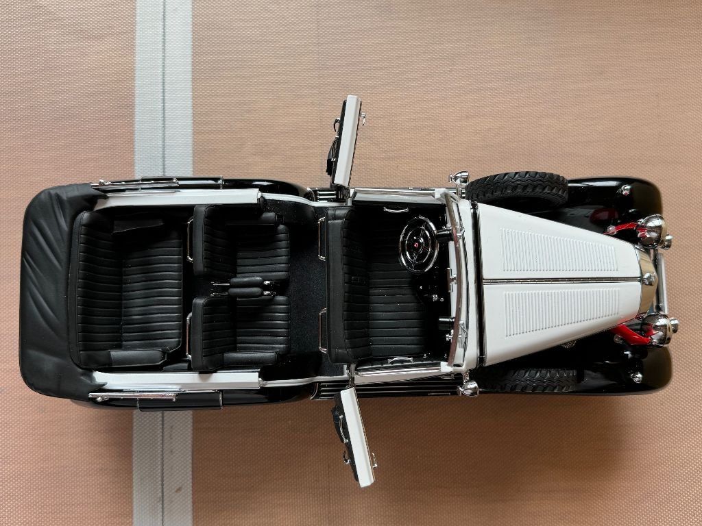 Mercedes-Benz Modellautos: Mercedes Benz G4 – Gebraucht aus Yvorne von Donom 6