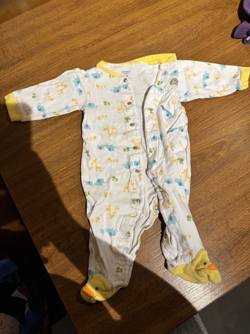 Pigiami: Pyjama velours gris 22 mois et pyjama fin taille 74 – Usato da Erde venduto da Kitkatekate 2