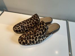 Slipper von Ana Blum