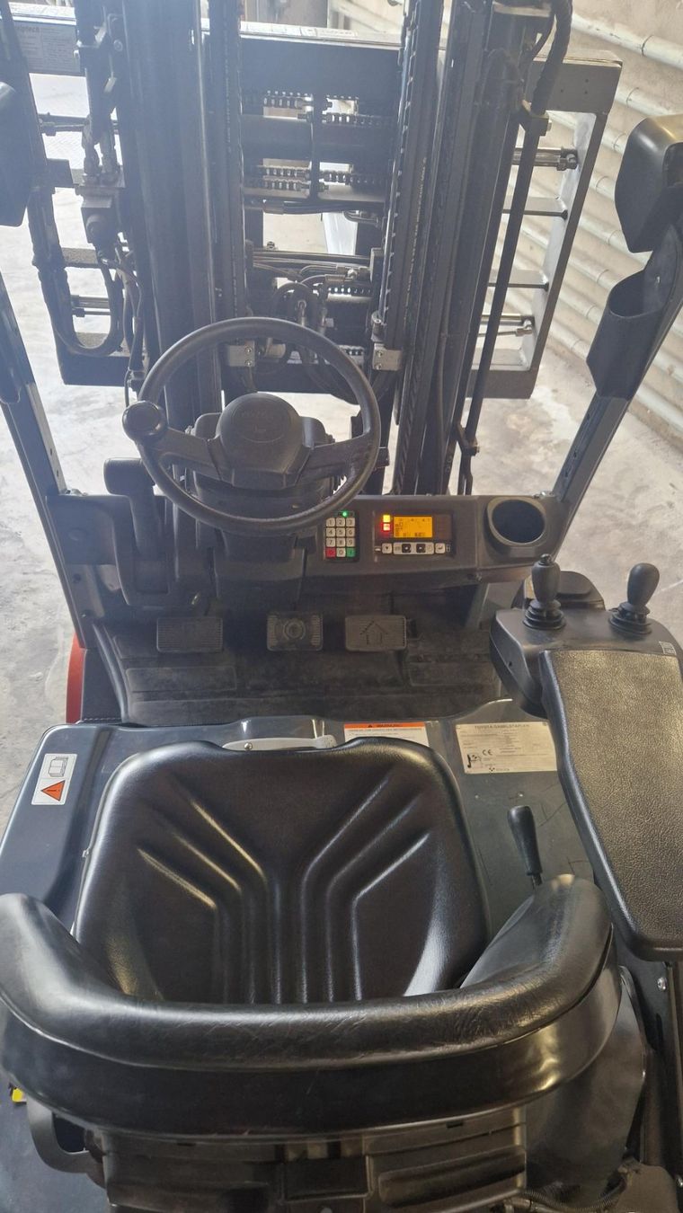 Toyota Carrelli elevatori e a forche: Stapler Toyota Triago 16 – Usato da Büren an der Aare venduto da Fridu2 5