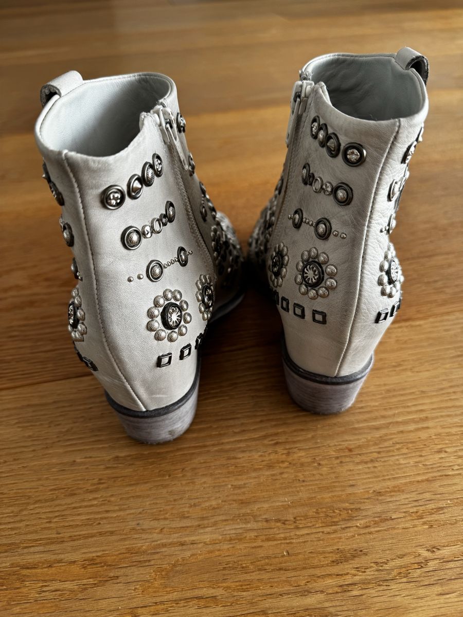 Chaussures femmes: Stiefeletten Gr. 36 – D'occasion à Killwangen par was.sharp 2