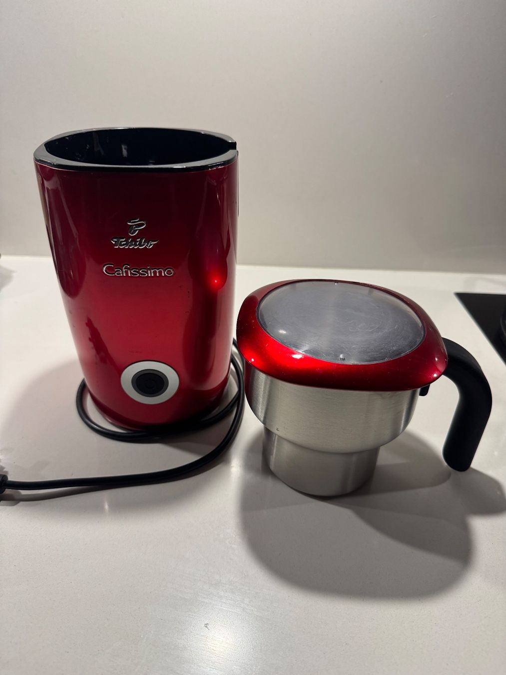 Tchibo Elettrodomestici da cucina: Milchaufschäumer Rot - Tchibo Cafissimo – Usato da Luzern venduto da fer_68nv 2