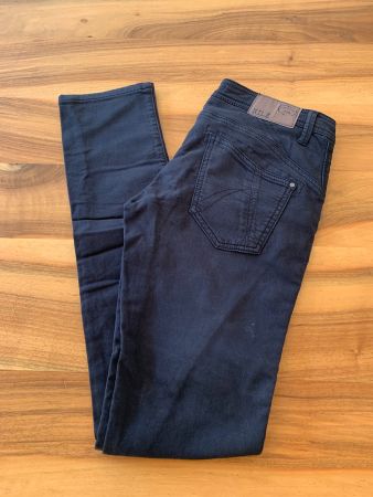 Nile schöne schwarze leichte Jeans Grösse XS