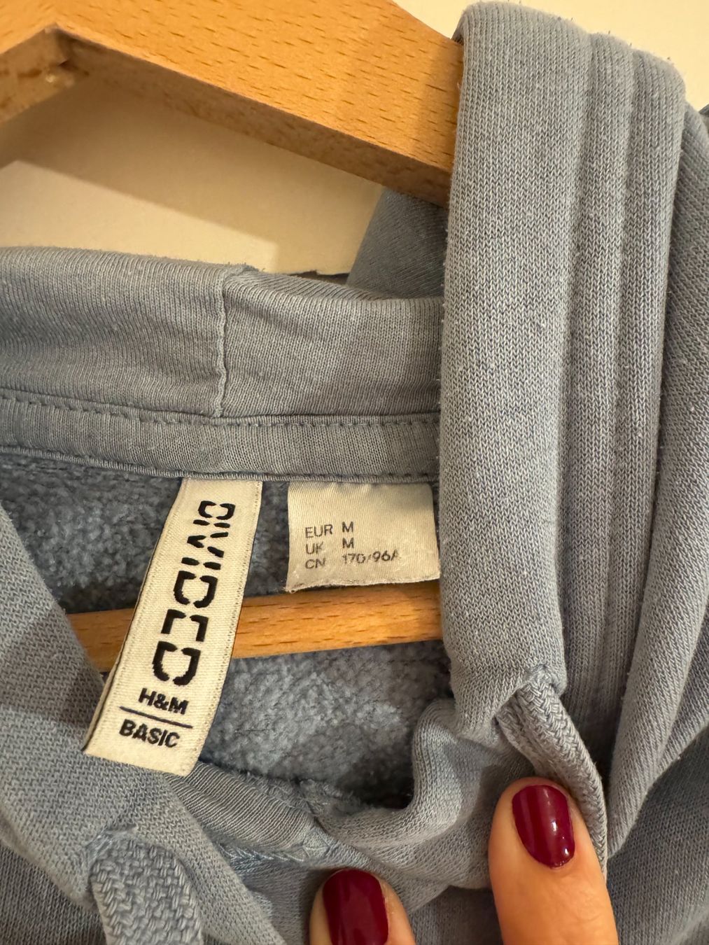 H&M Pullover & Sweatshirts: Hoodie – Gebraucht aus Zollikon von lui_gqg9 2