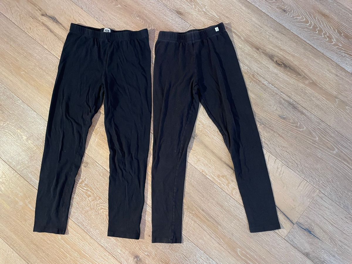 Collants: 2 Leggings Grösse 140 – D'occasion à Zürich par K.St.