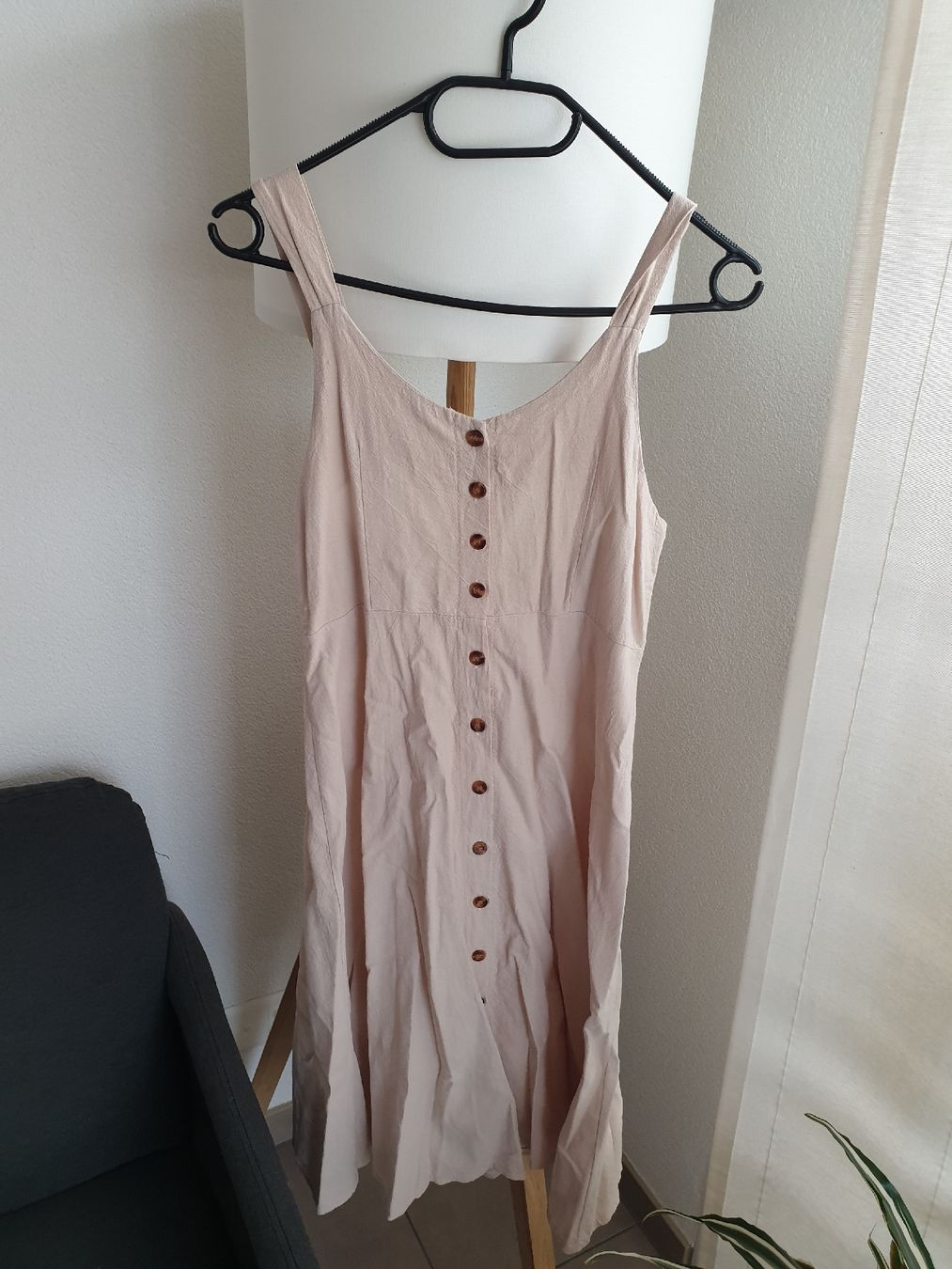 Kleider: Button-Down Tie-Back Midi Dress – Neu (gemäss Beschreibung) aus Aigle von Smagbrelle18