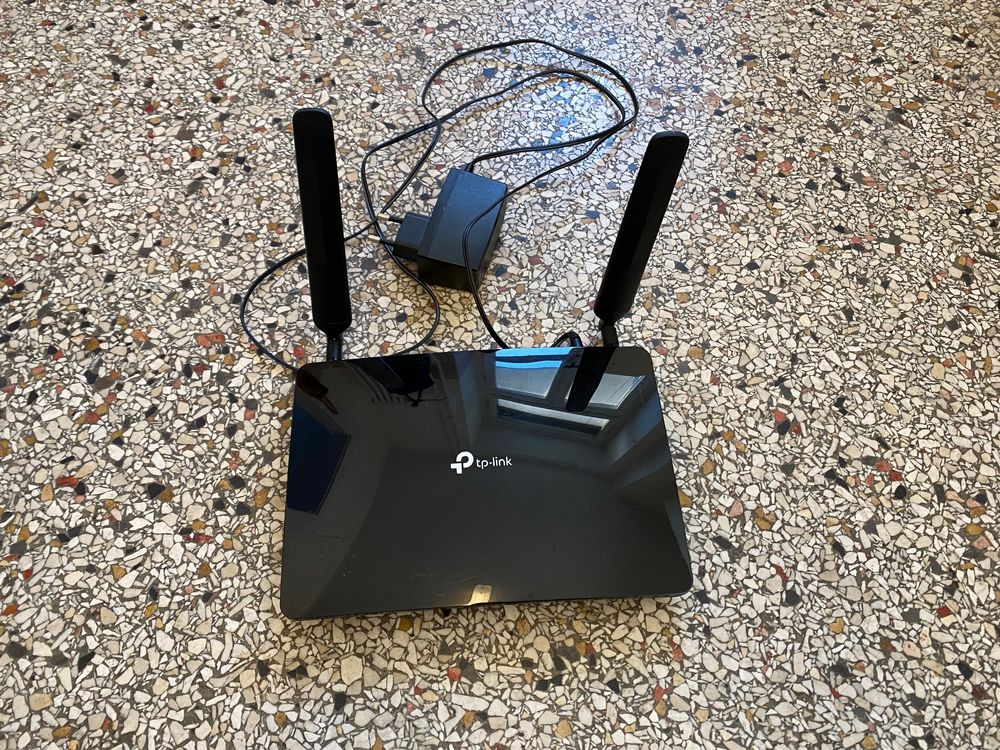 TP-Link Archer MR 200 (AC750) 4G LTE WLAN SIM Karten Router (Gebraucht ...