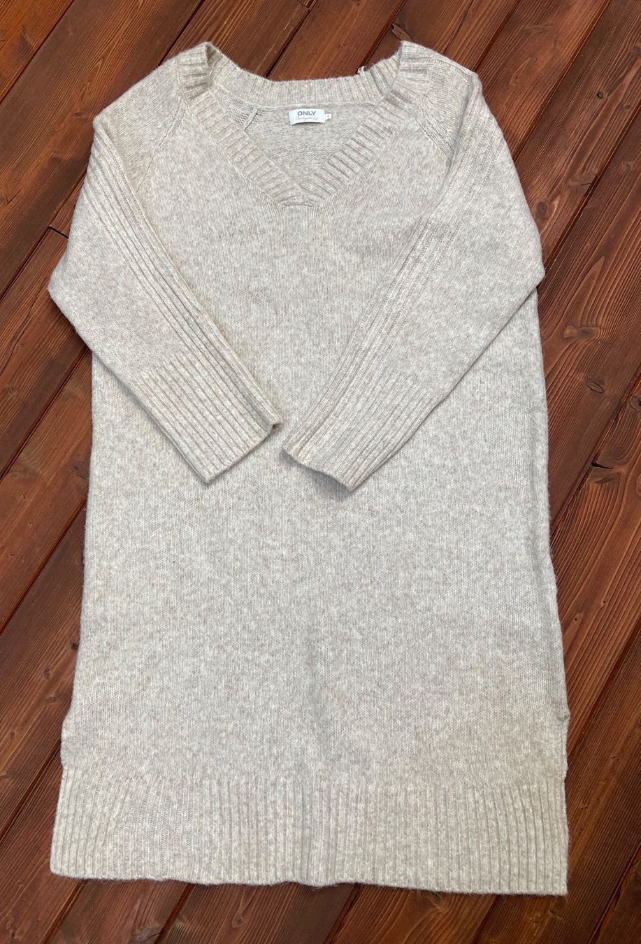 Only Vestiti: Robe ONLY beige d'hiver, taille M – Usato da Vionnaz venduto da nadinus73 1