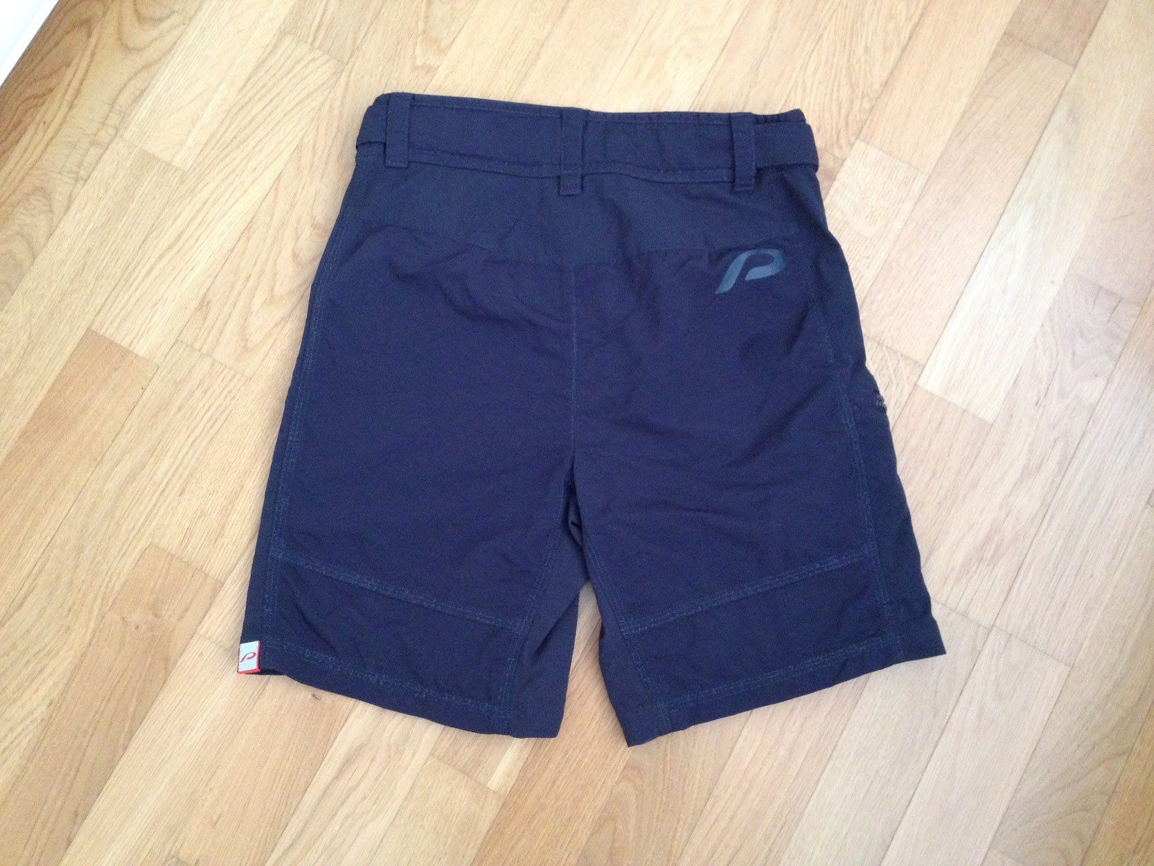 Pantaloni: Sommer Dünne Shorts – Usato da Dübendorf venduto da Fip05 2