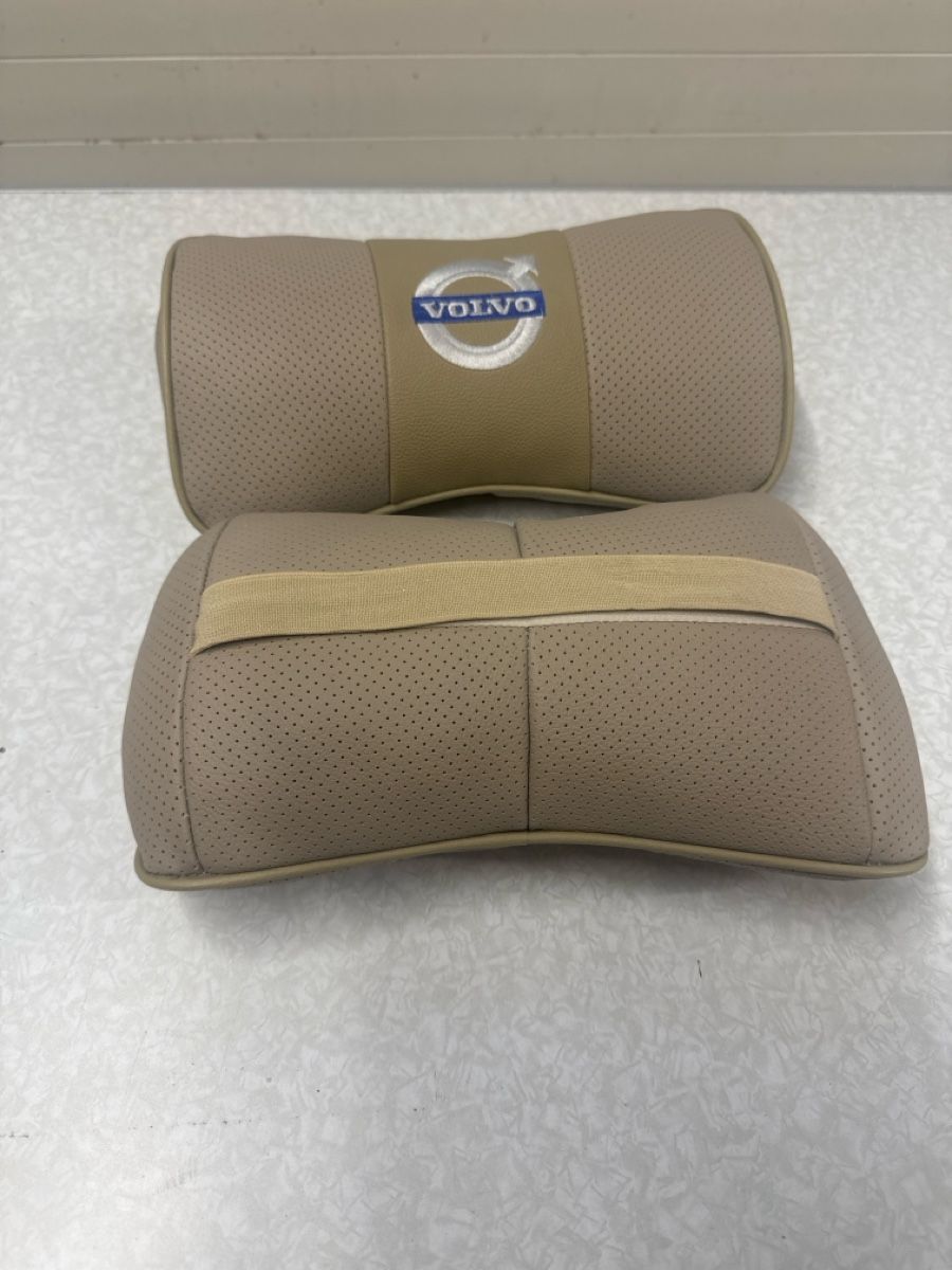 Volvo Kissen: Coussin Volvo – Gebraucht aus Veyras von Suter_Dany 1