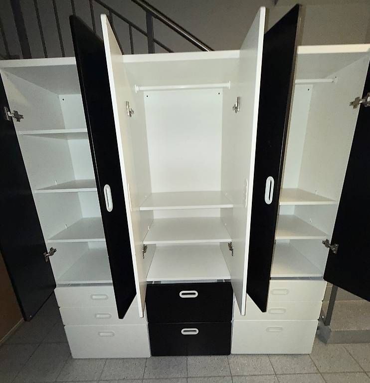 Ikea Armoires: Ikea-Schränke – D'occasion à Grafstal par lia_pxh8 1