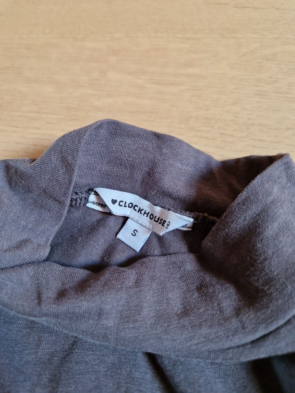 Camicette: Clockhouse Rollkragenbluse Gr. S grau crop/ gecroppte Bluse – Nuovo (secondo la descrizione) da Mellingen venduto da BiBi.16 1