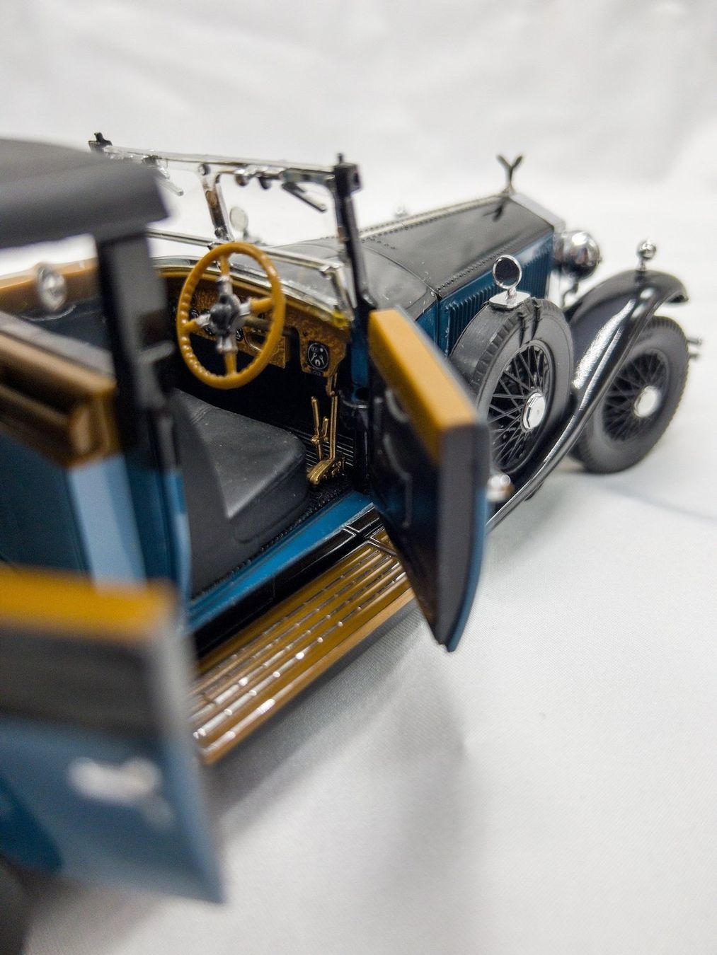 Franklin Mint Modellautos: Franklin Mint - 1:24 - Rolls Royce Phantom 1 Cabrolet 1929 – Gebraucht aus Lausen von hot-preis 5