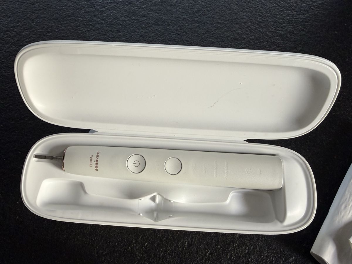 Philips Sonicare Cura dei denti: Philips Sonicare Zahnbürste DiamondClean 9000 – Usato da Würenlos venduto da PeMa07 3