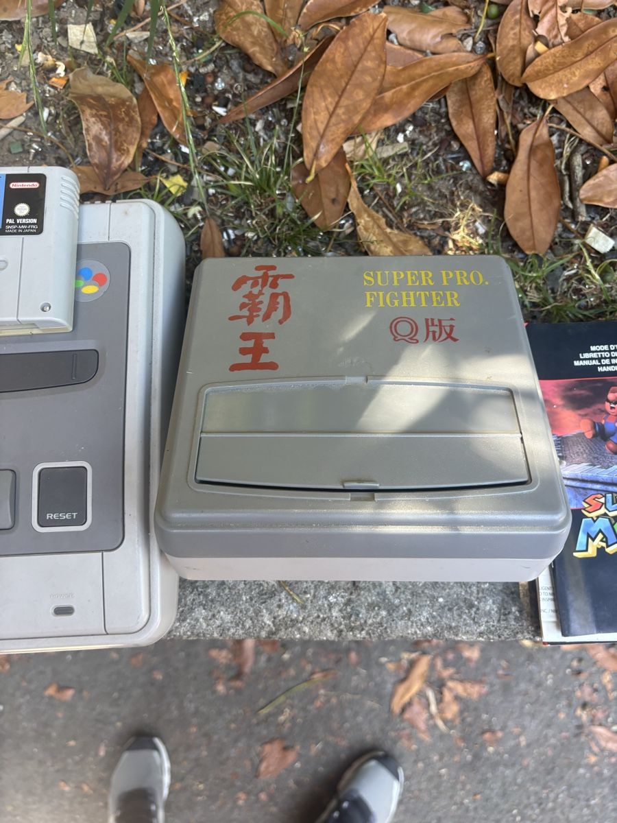 Nintendo Konsolen: Super nintendo  – Gebraucht aus Lausanne von ram_77s8 3