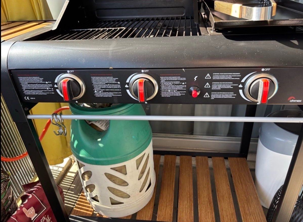 Ohmex Grills: Ohmex Gasgrill mit4 Brenner TOP! – Gebraucht aus Zug von piz_5n7p 1