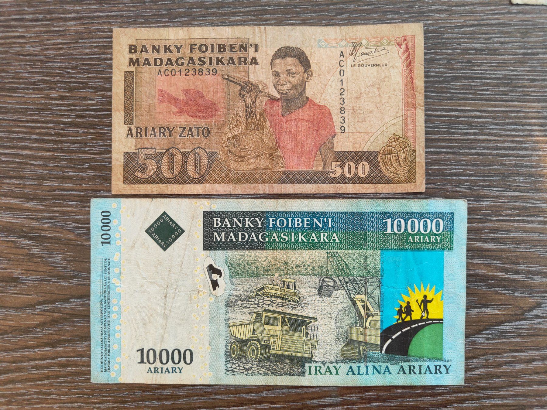 Banconote: Madagaskar 2 Stück !!!!!!! – Usato da Flaach venduto da Lonzo99