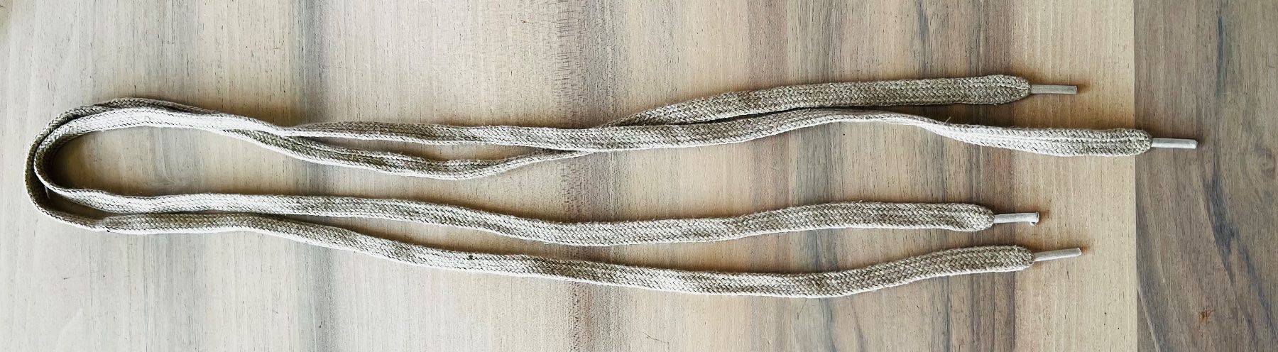 Damenschuhe: Flache Schnürsenkel beige – Gebraucht aus Endingen von chocosweet