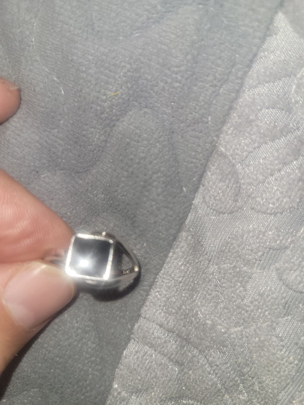 Ringe: Eleganter Silberring mit schwarzem Stein, Gr. 54 – Neu und originalverpackt aus Bassersdorf von arkais 1