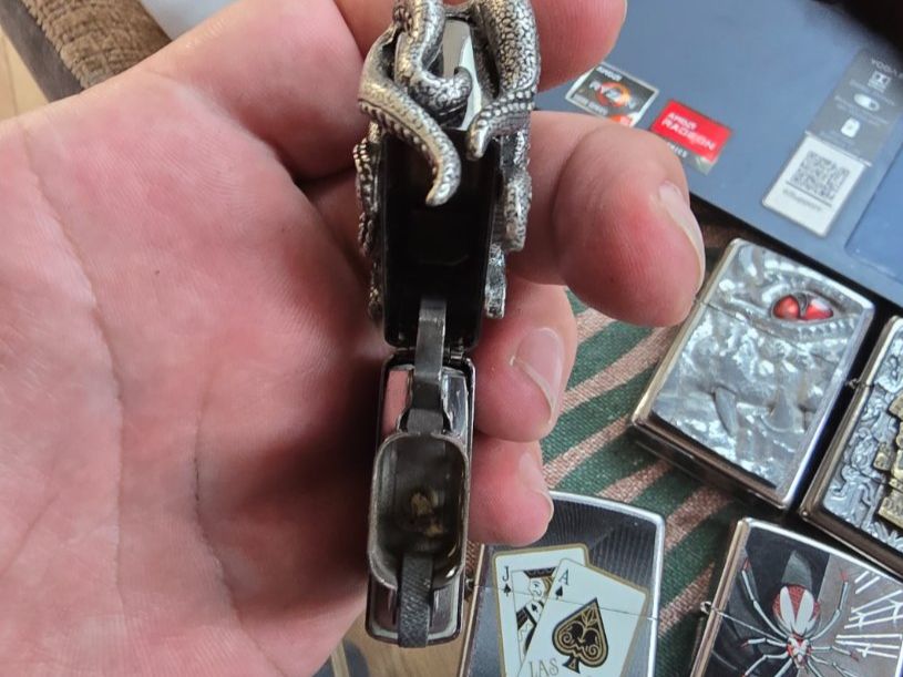 Zippo Accendini: Zippo Sammlung – 9 Stück – Usato da Niedergösgen venduto da Baumaterial_schweiz 3