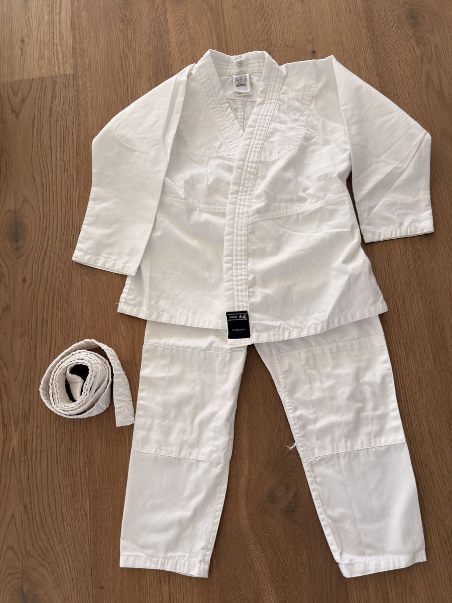 Kimono: Kinder Judo Anzug Grösse 120 – Usato da Thun venduto da SonneBE