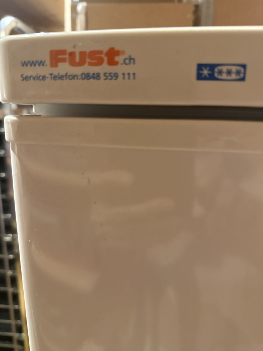 Novamatic Réfrigérateurs: NOVAMATIC K5 225-IB refrigerator  - Used – D'occasion à Neirivue par naz_z28w 2