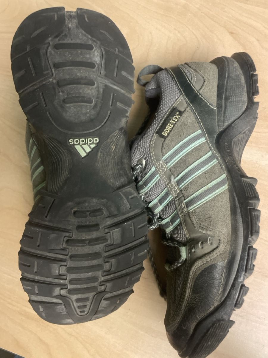 Adidas Scarpe per ragazzi: Adidas Gore-Tex Wanderschuhe, Gr. 36 2/3 – Usato da Obergerlafingen venduto da cabo4 2