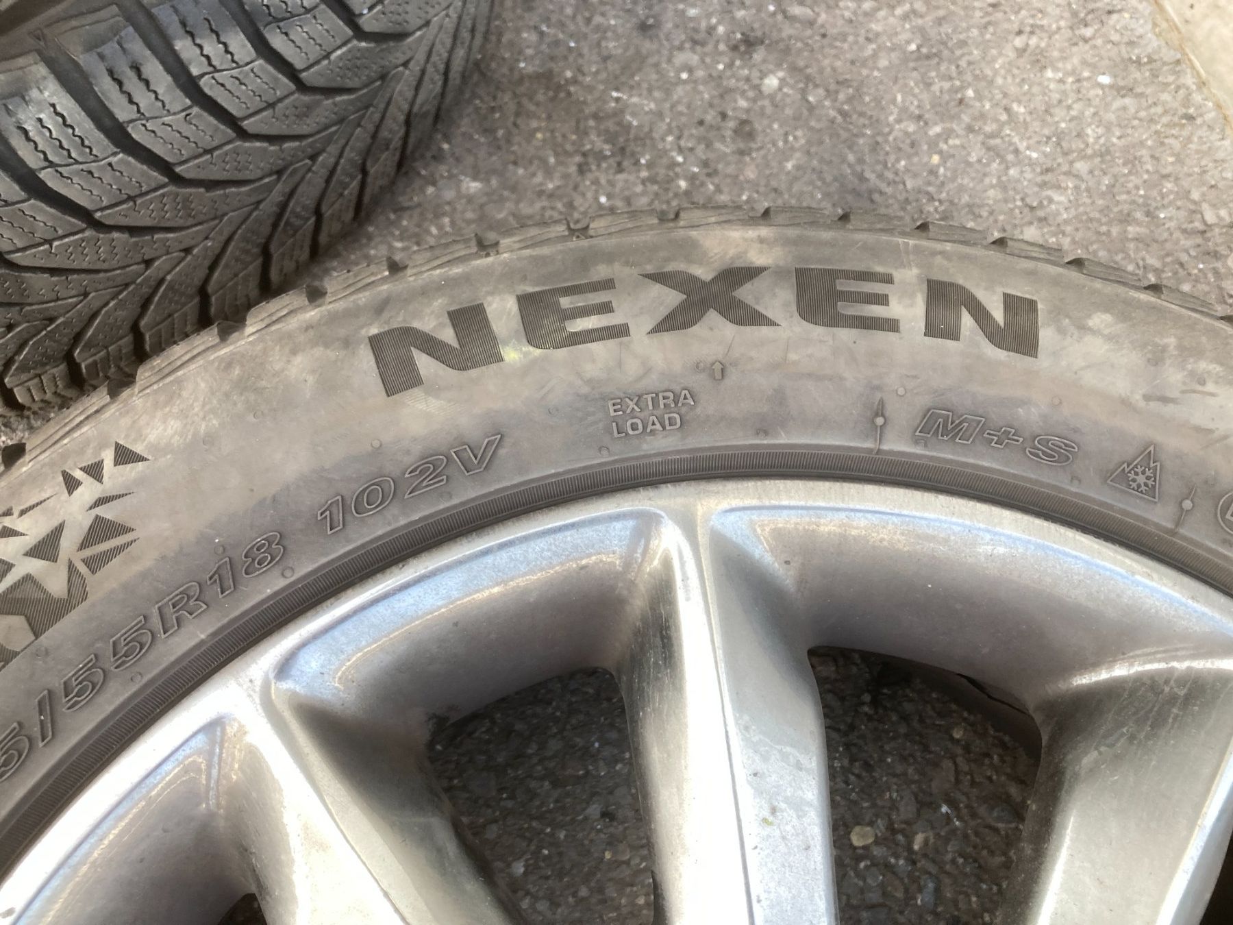 Jeep Pneus & Roues: Jeep Cherokee Winterräder 225/55R18 – D'occasion à Cham par WB2223 6