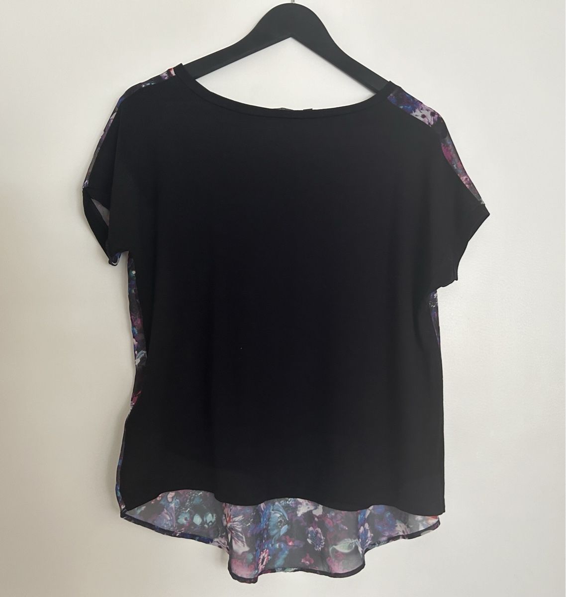 Guess Blusen: Guess Bluse – Gebraucht aus Opfikon von Sili121 1