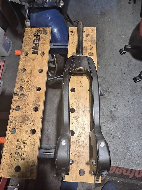 Piaggio Mofa-Ersatzteile: A vendre fourche piaggio ciao – Gebraucht aus Collombey von mot_ryp9 3