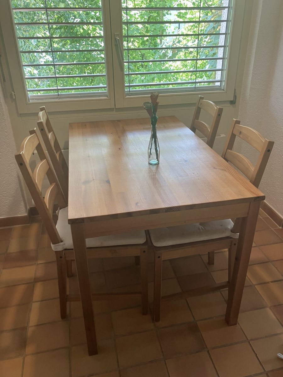 Tavoli: IKEA Hägernäs, Tisch mit 4 Stühlen – Usato da Ittigen venduto da dteszter 1
