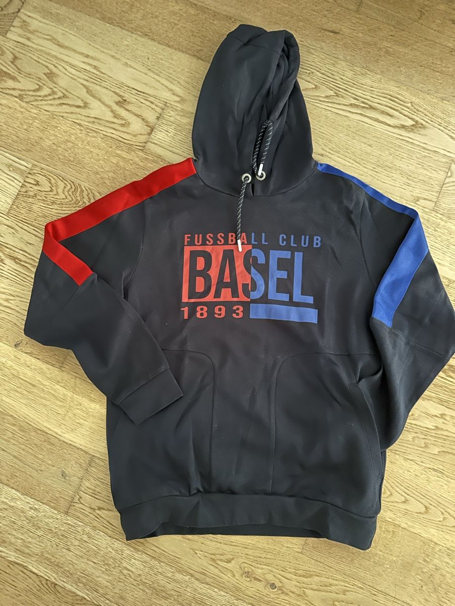 FC Basel Maglioni & Felpe: Kapuzenpulli FC Basel XL – Usato da Buchs AG venduto da Knurps01