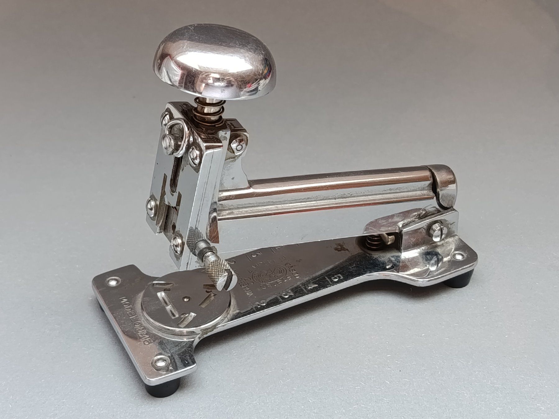 Tous les outils: El Casco Tacker Modell Nr 15 Hefter Bostitch – D'occasion à Riehen par twentymodern