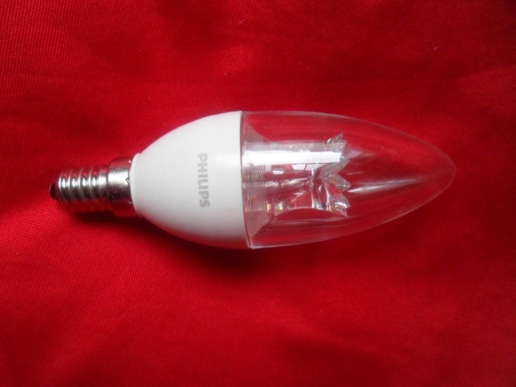 Philips Lampen: LED Lampe klar E14 "25 W" Philips WarmGlow dimmable – Gebraucht aus Zürich von Tocayo