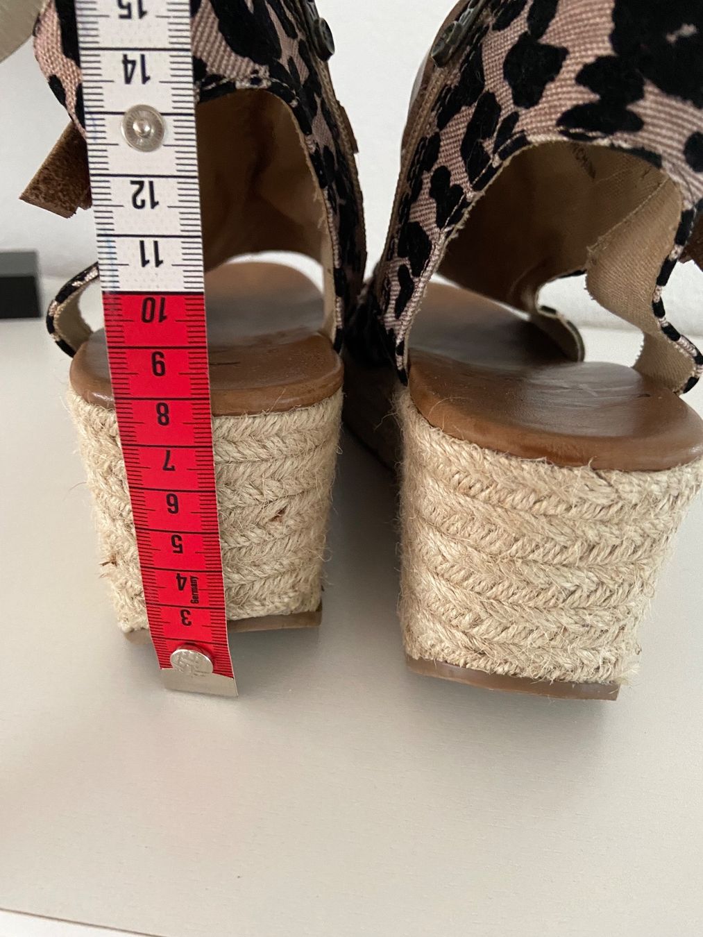 Damenschuhe: Keilabsatz- Schuh – Gebraucht aus Bülach von kittygismo 4