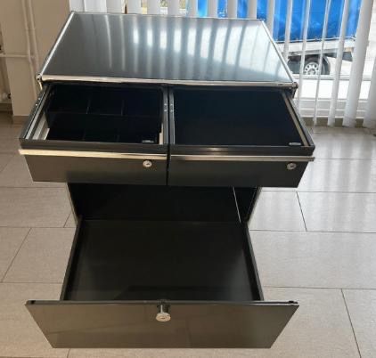 USM Cassettiere: USM Haller Kommode – Usato da Endingen venduto da country_family 1