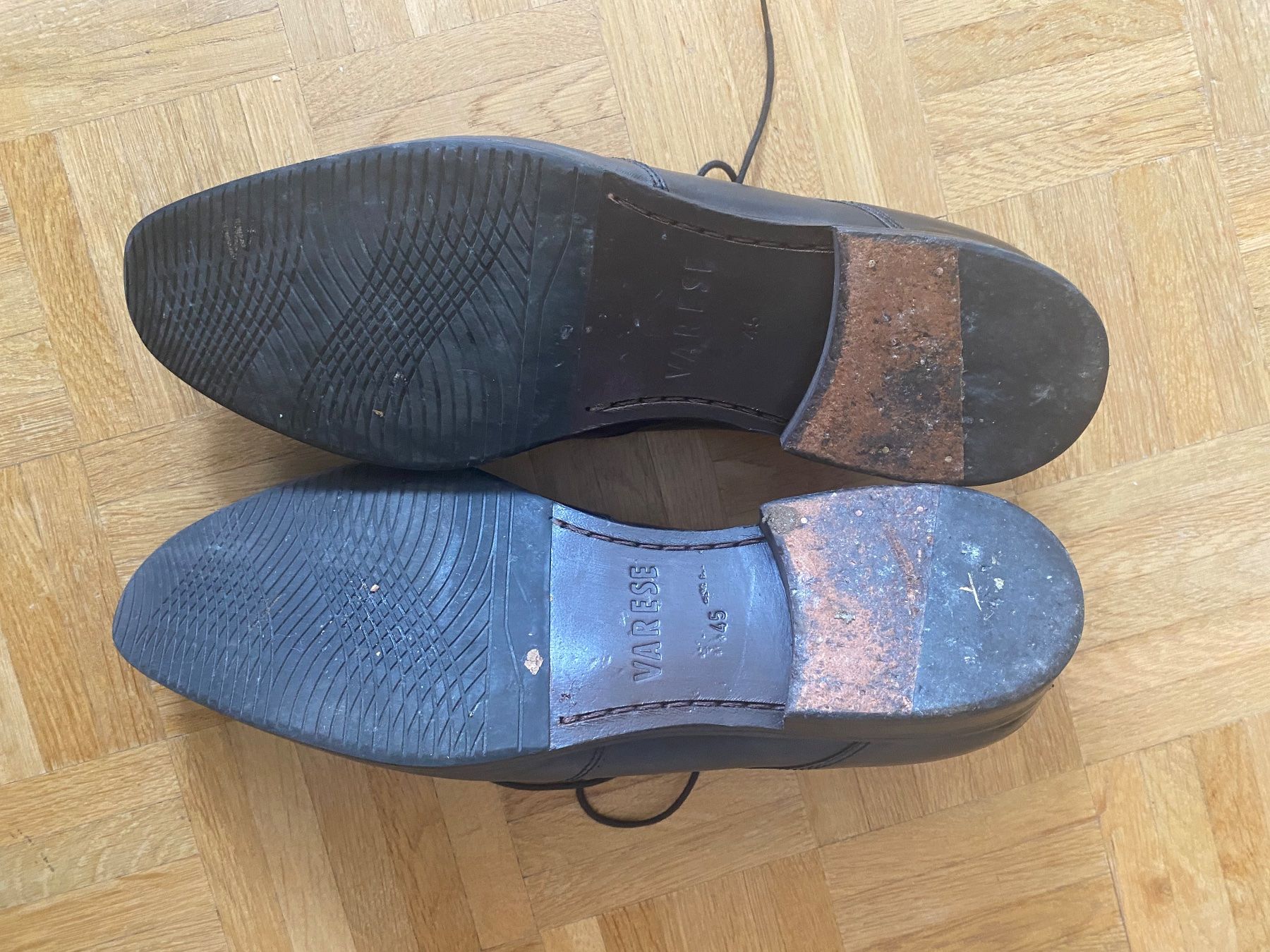 Chaussures hommes: Halbschuhe 45 – D'occasion à Basel par Witmedia 1