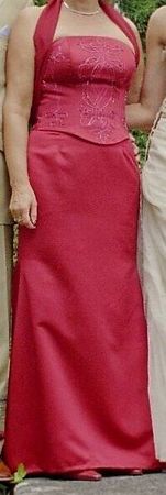 Abendkleid plus passendes Täschchen
