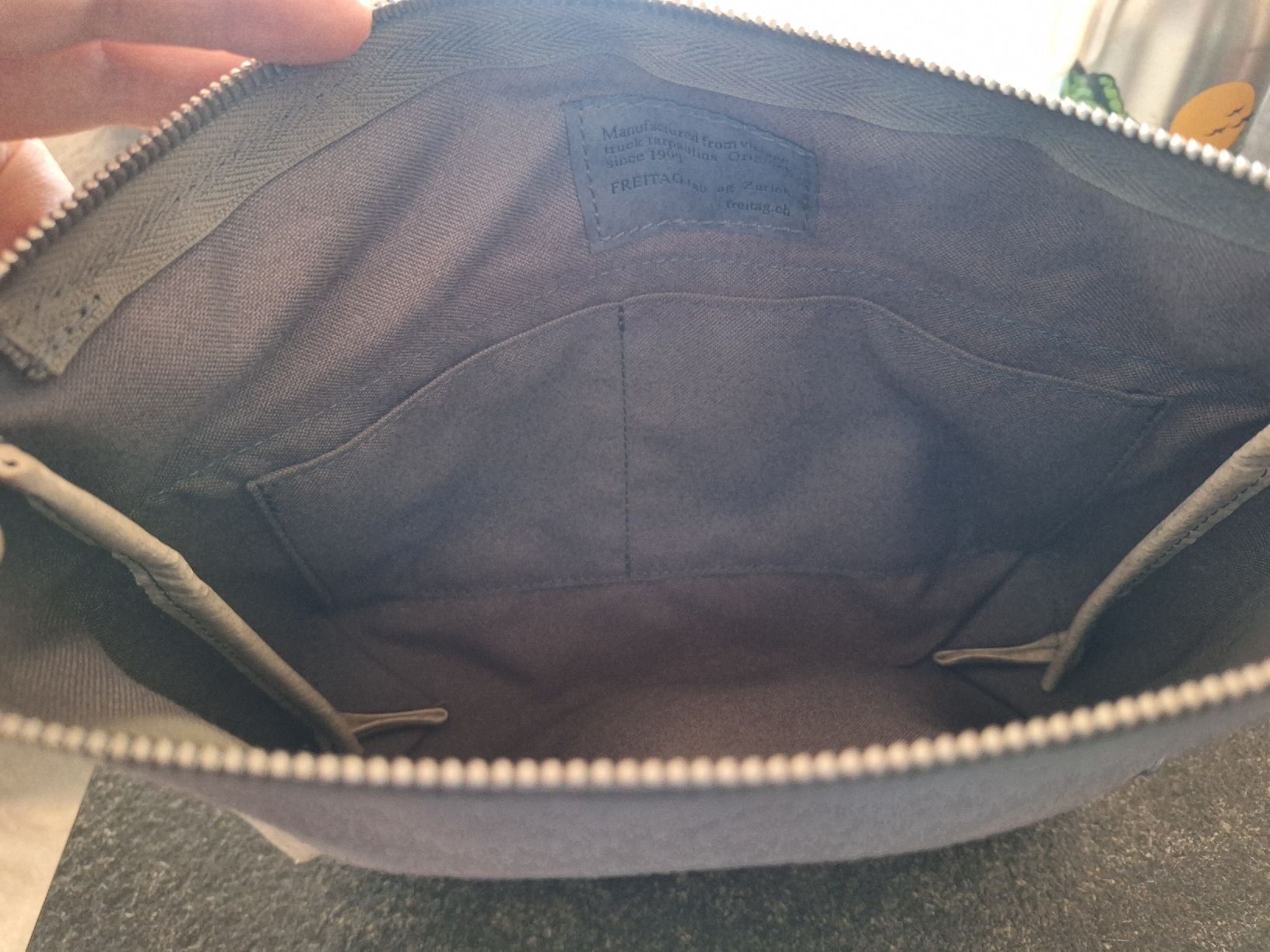 Freitag Borse: FREITAG Reference Line Pouch  – Nuovo (secondo la descrizione) da Selzach venduto da Stony17 2