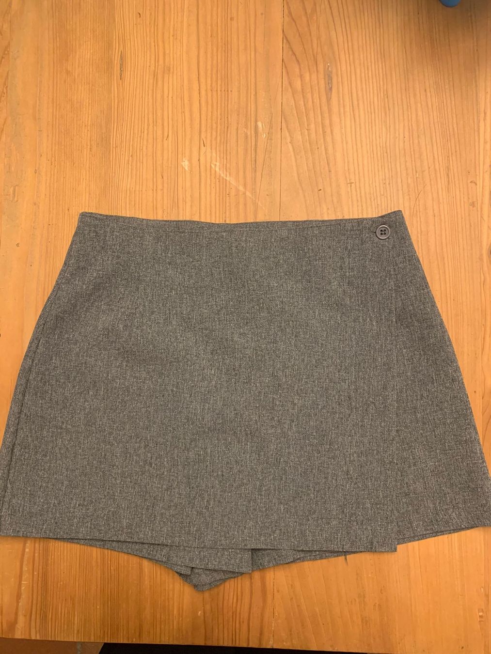 Tally Weijl Pantaloni: Hosenjupe, 36/38 – Usato da Solothurn venduto da Shanty.20