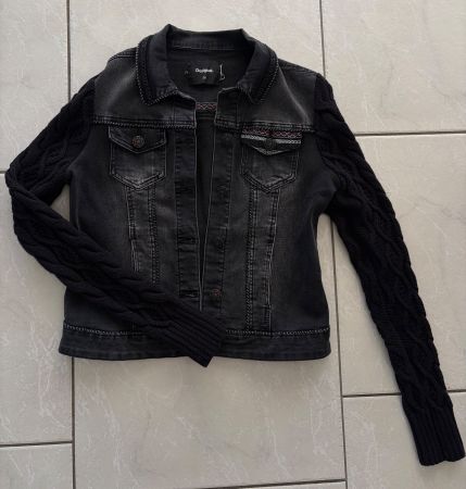 **neuwertige schwarze Jeans Jacke von DESIGUAL, Gr. 38**