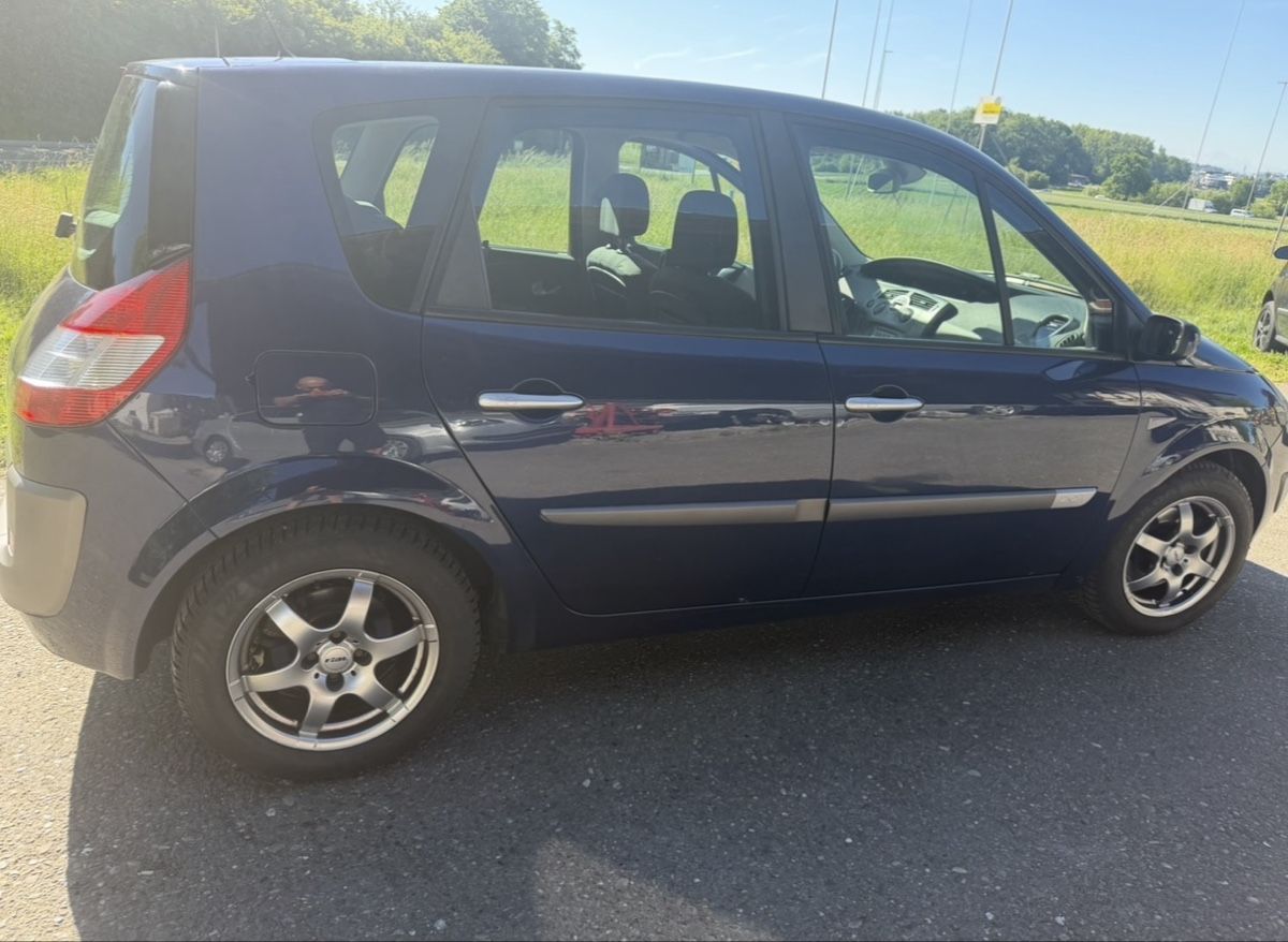Renault Autos: Renault Scenic – D'occasion à Bülach par Miki1995_1 2
